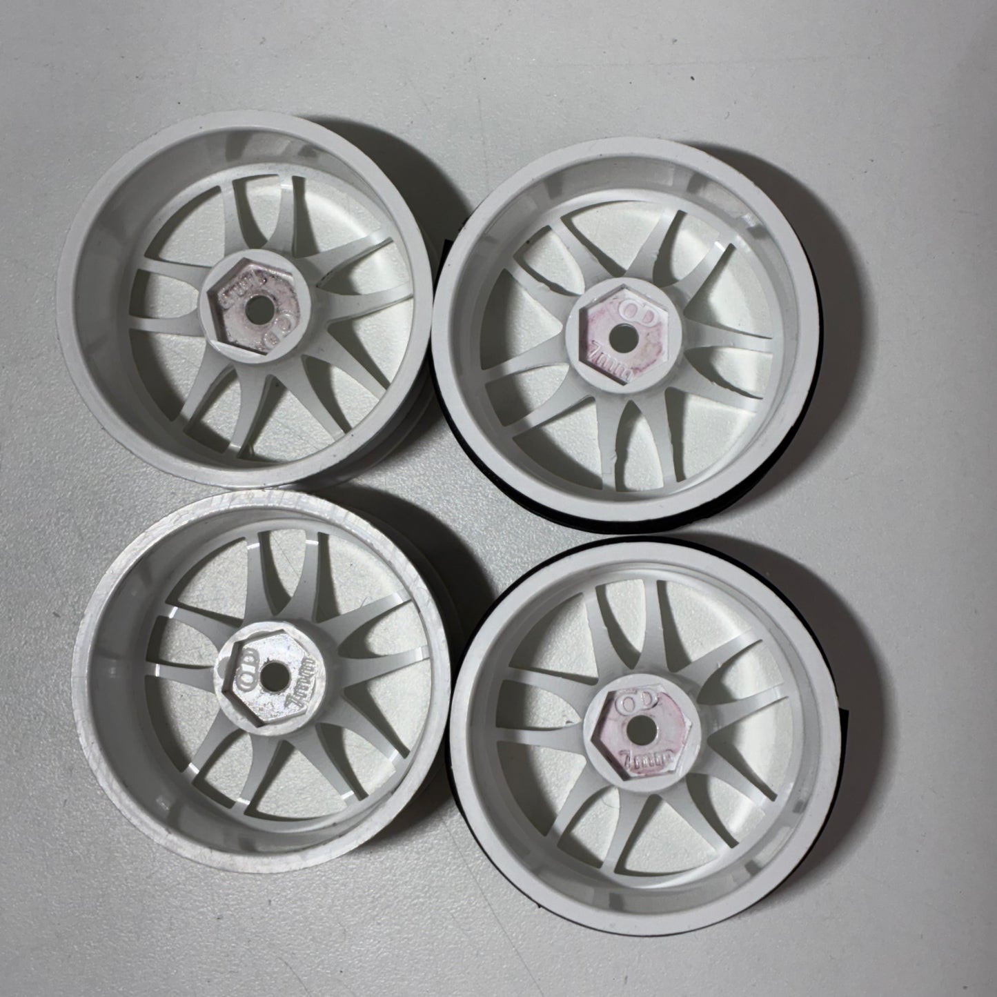 OverDose Work Emoticon White Wheels Offset 7mm