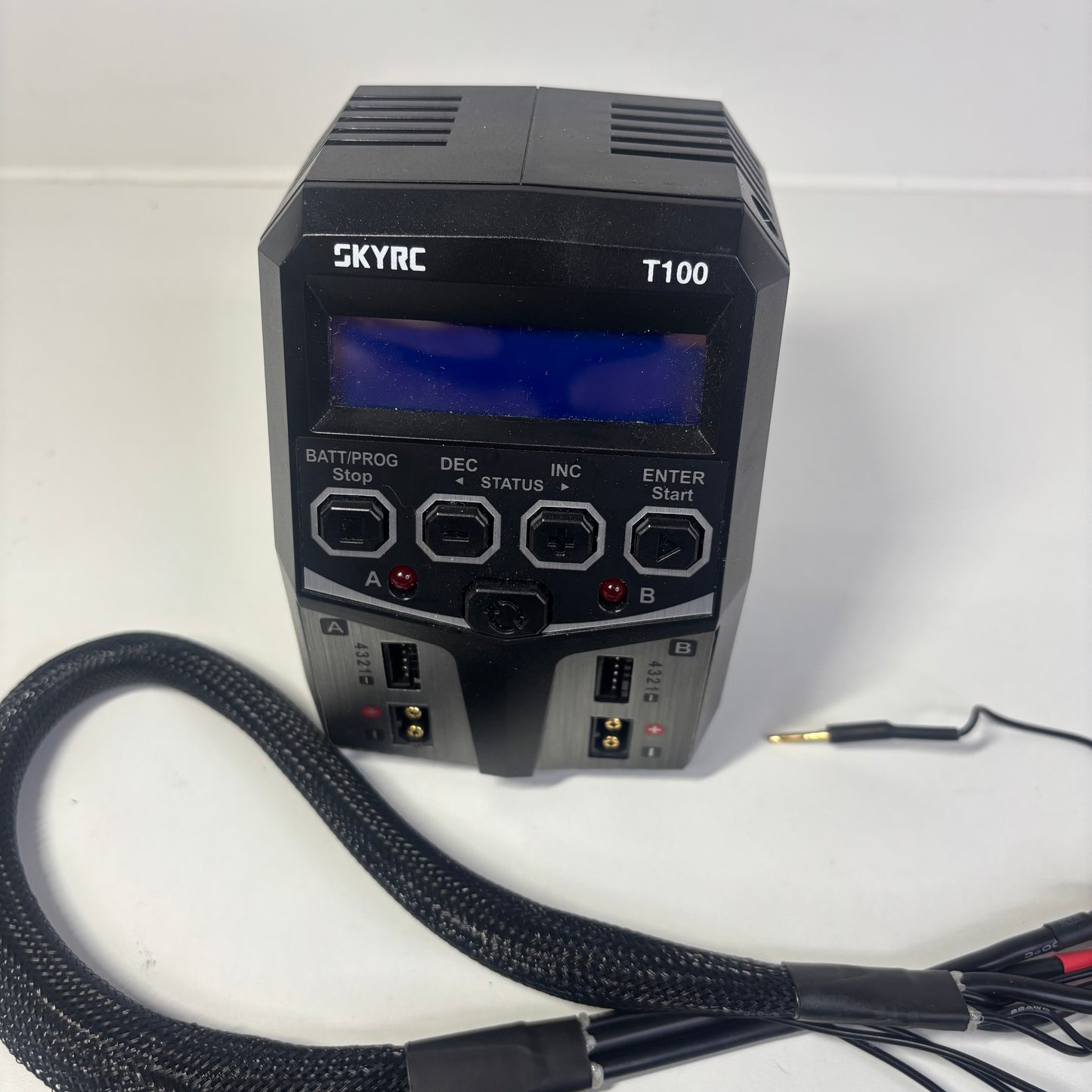SkyRC T100 Dual Charger 1-4S Lipo Digital UK Plug & Leads