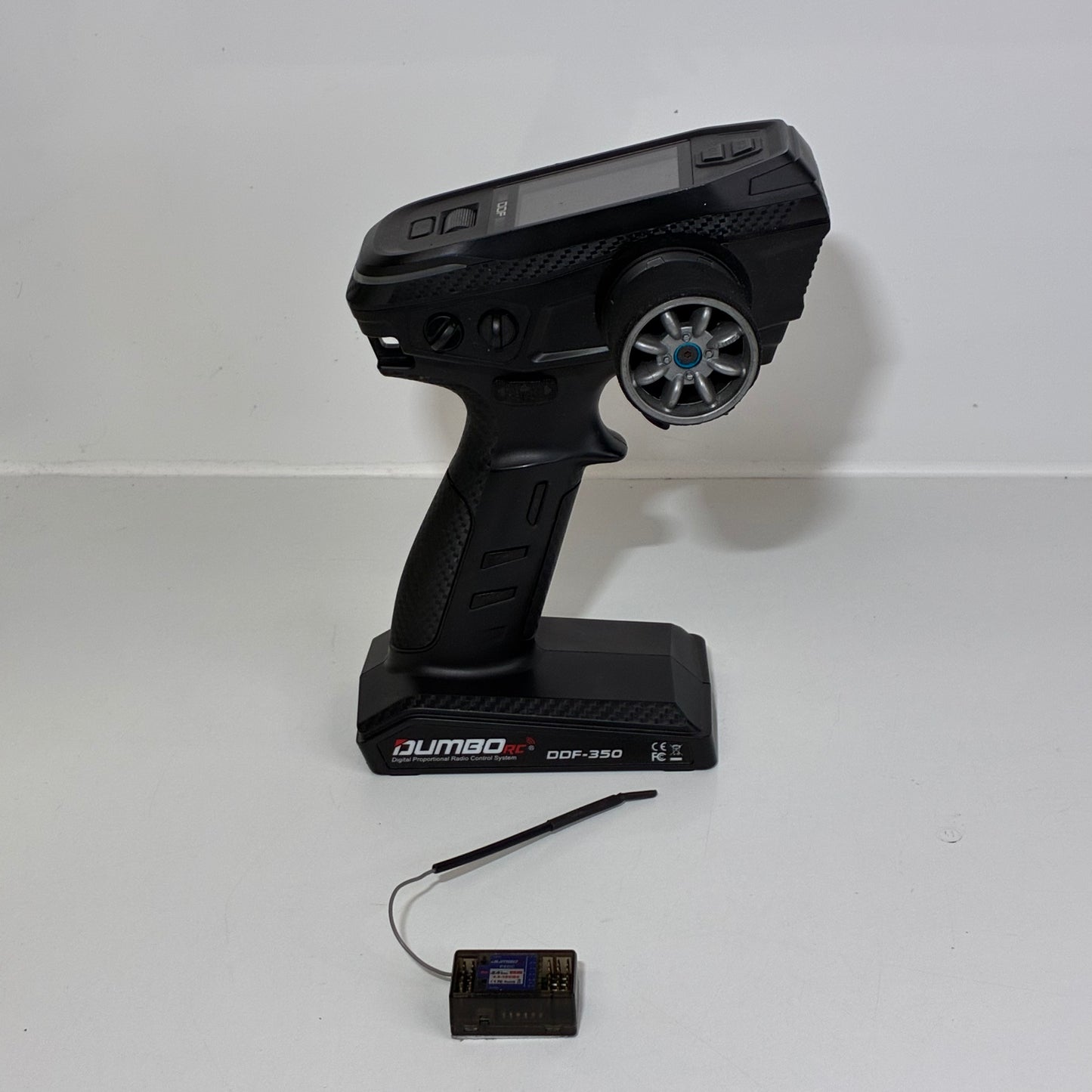 DUMBORC DDF-350 10-channel Digital Radio Transmitter With A Matching Receiver