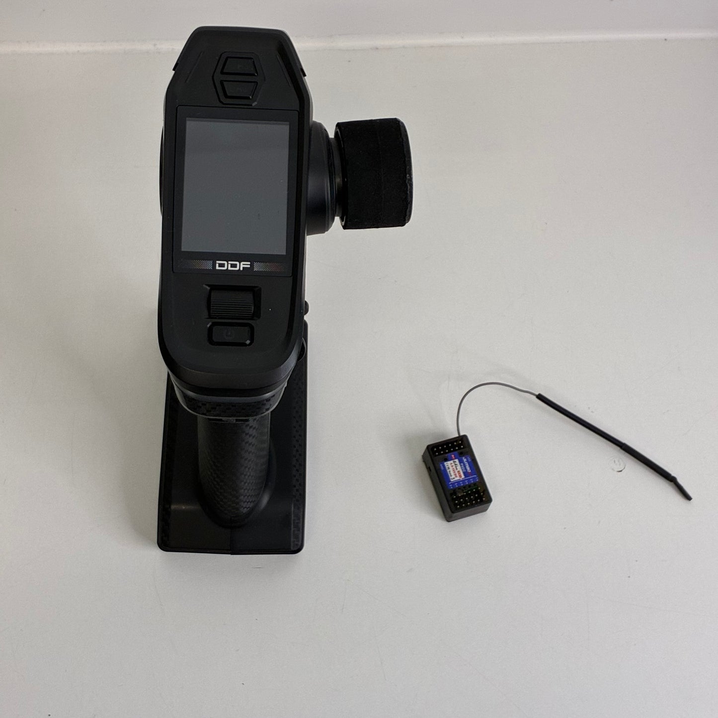 DUMBORC DDF-350 10-channel Digital Radio Transmitter With A Matching Receiver