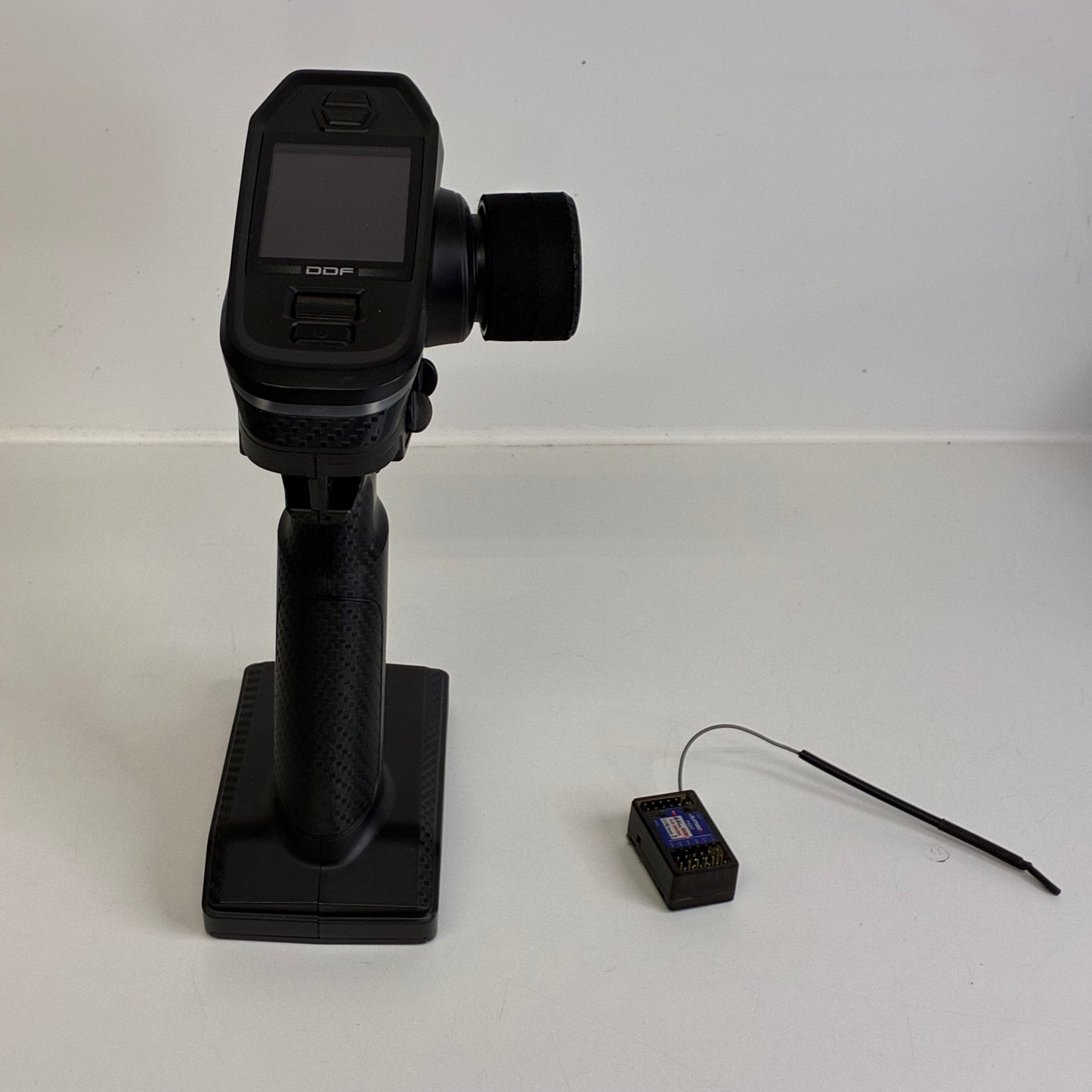 DUMBORC DDF-350 10-channel Digital Radio Transmitter With A Matching Receiver
