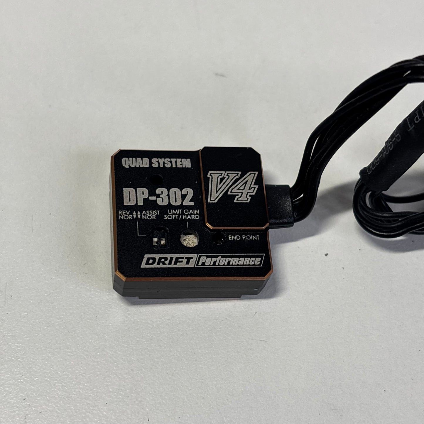 Yokomo V4 Gyro Black Gold DP-302
