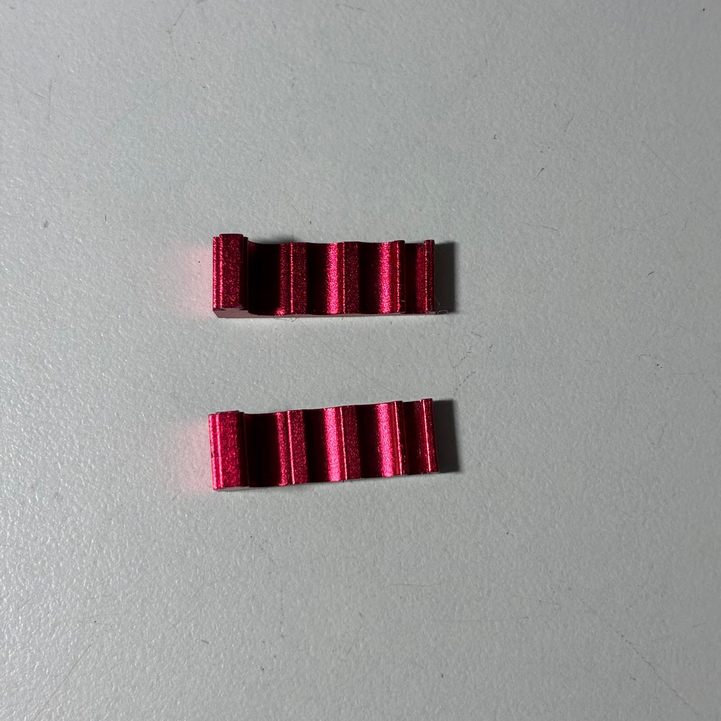 Acuvance Aluminum 12AWG Wire Clamp Holder Red Alloy
