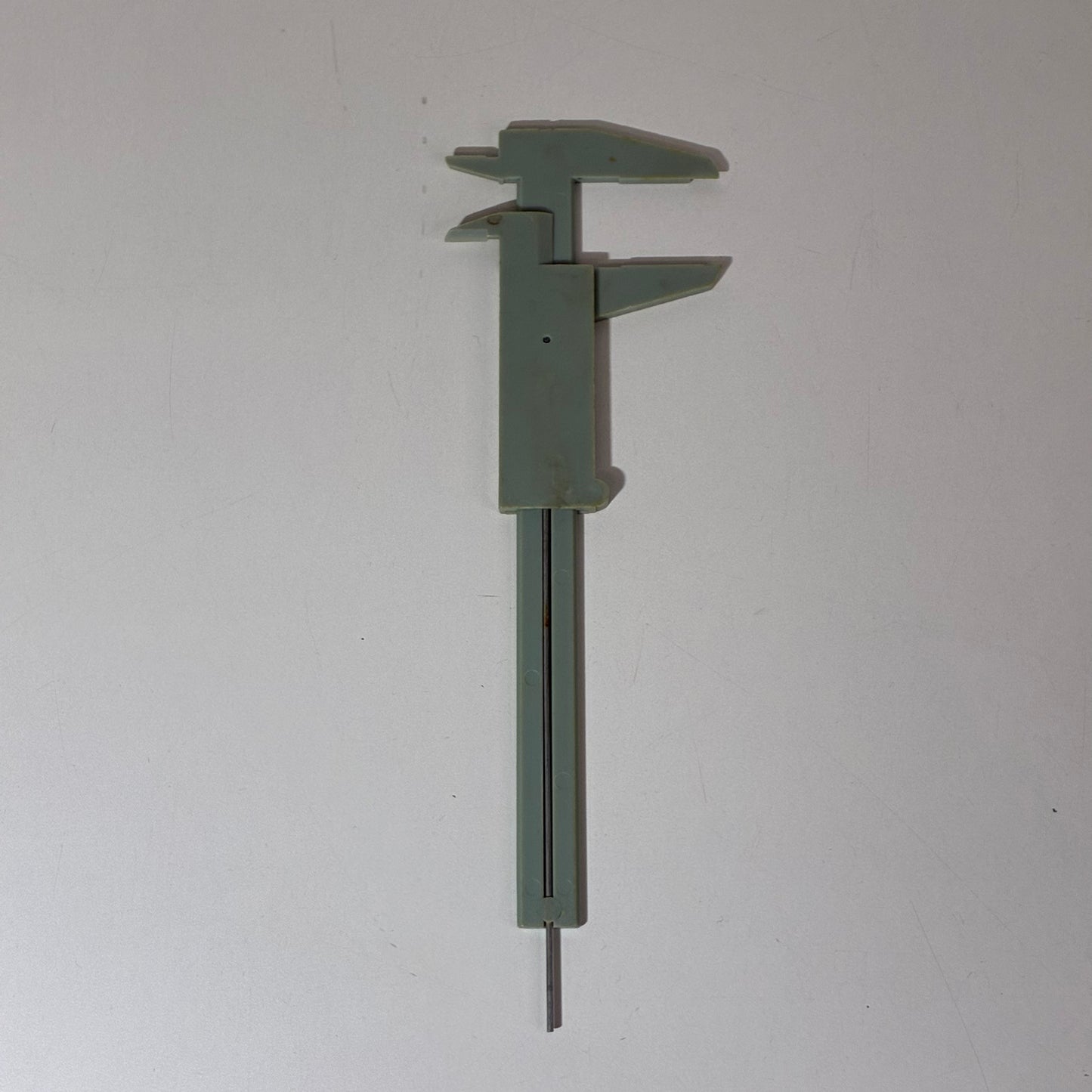 Plastic Sliding Gauge Vernier Caliper mm/inch Portable Ruler