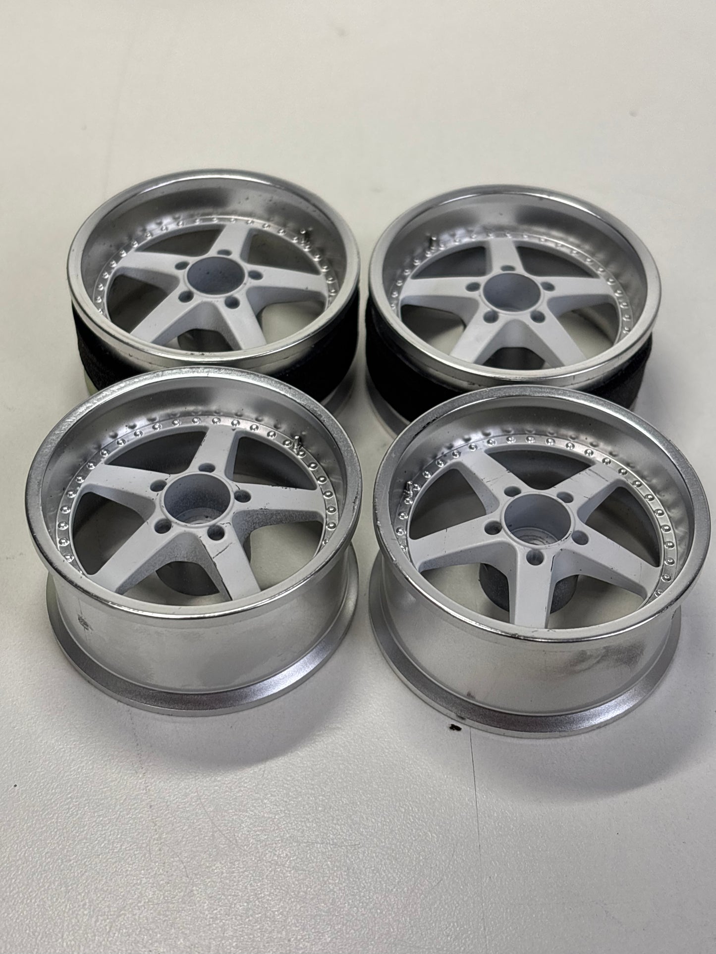 Lab Work Equip Wheels White Silver Offset 6mm
