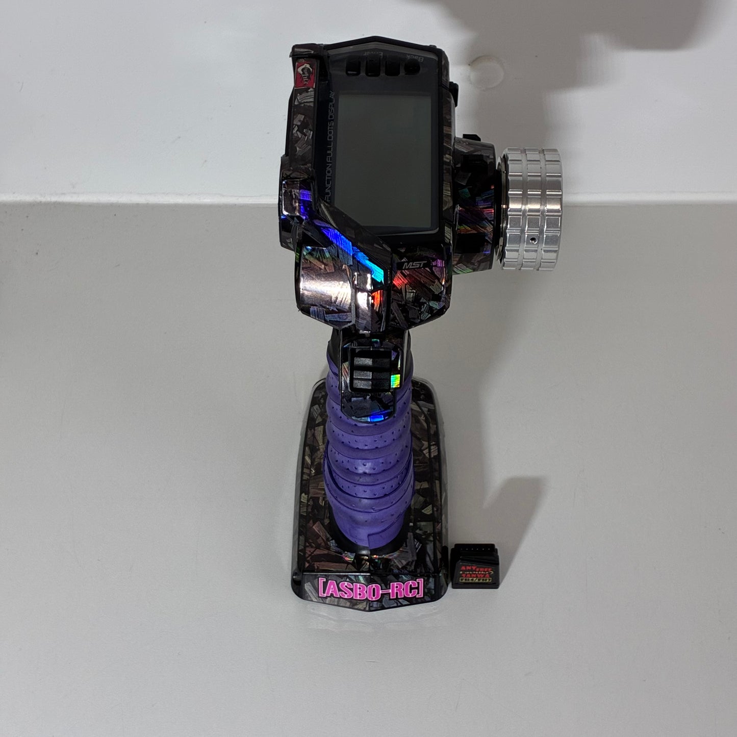 Sanwa MTS 4-Channel Radio Transmitter With FH3 / FH4 Compatible Receiver Forged Carbon Wrap