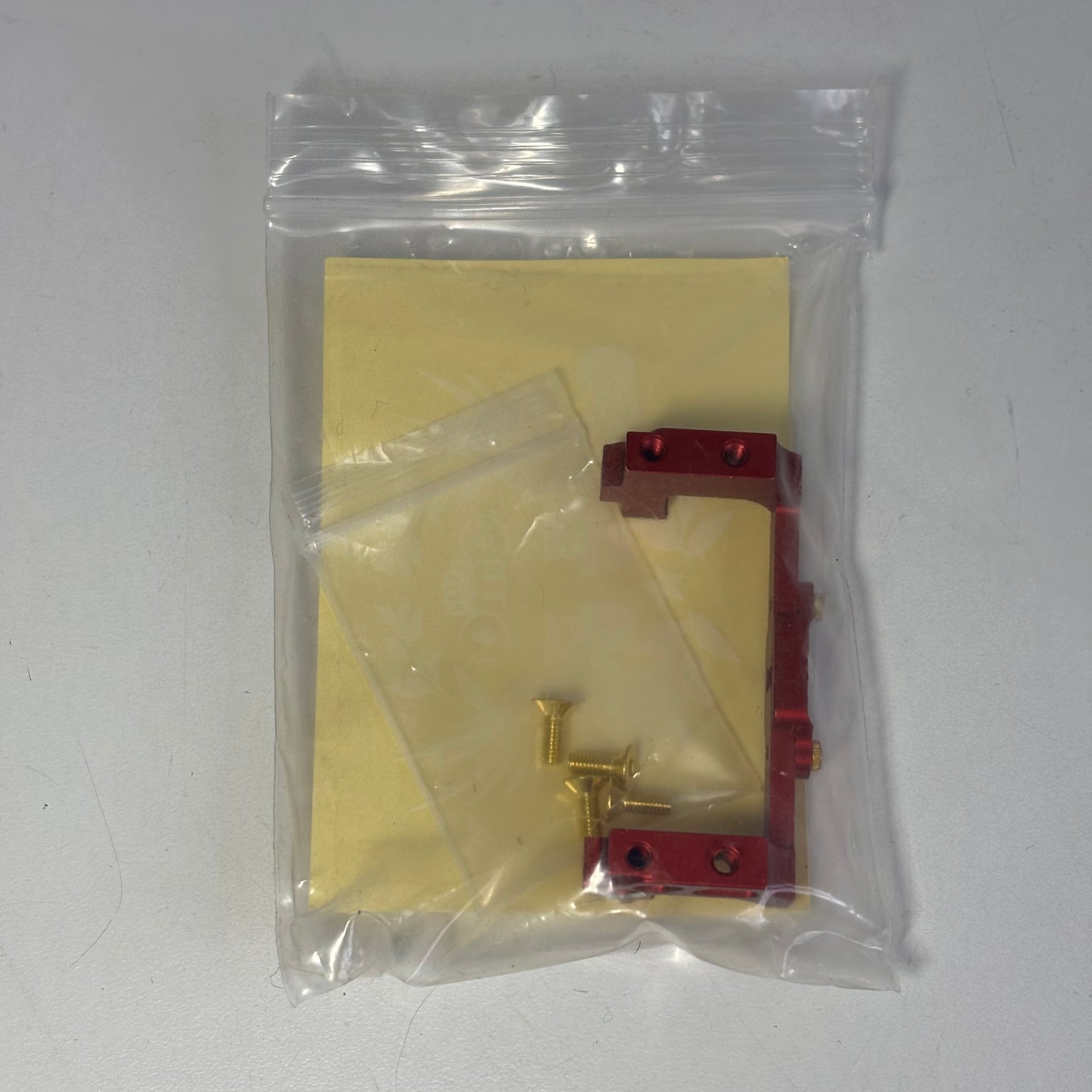 OMG Red Alloy Servo Holder & Gold Screws