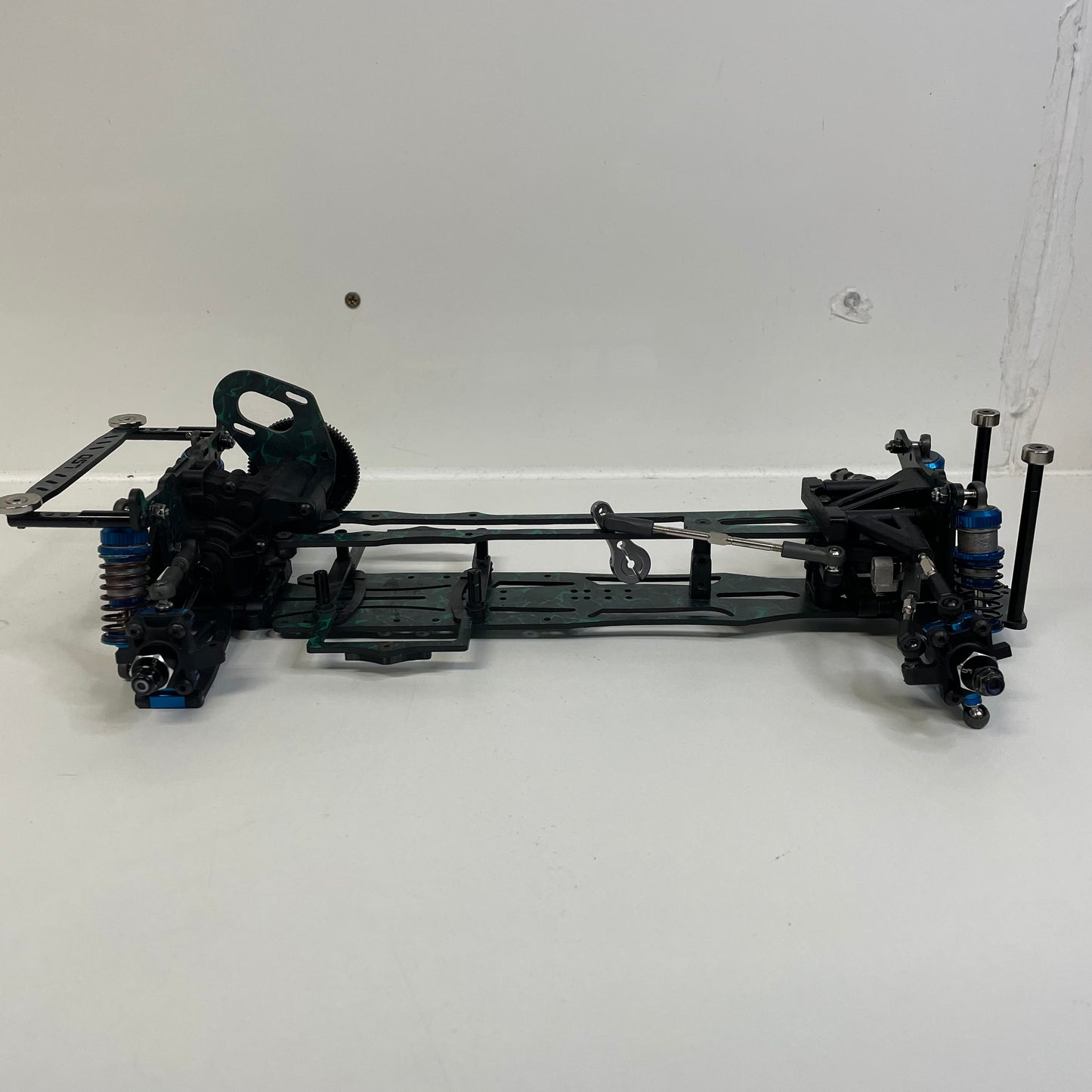 Team Associated DC10 Chassis Green Forged Carbon Style RWD Boxed Flex