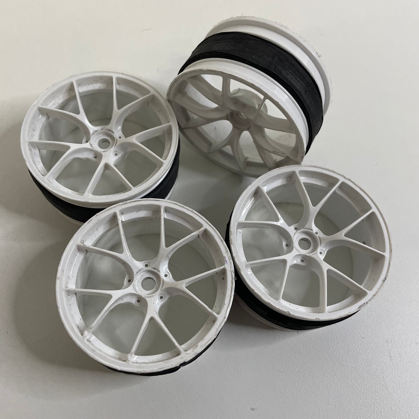 MST White Wheels 3mm Offset