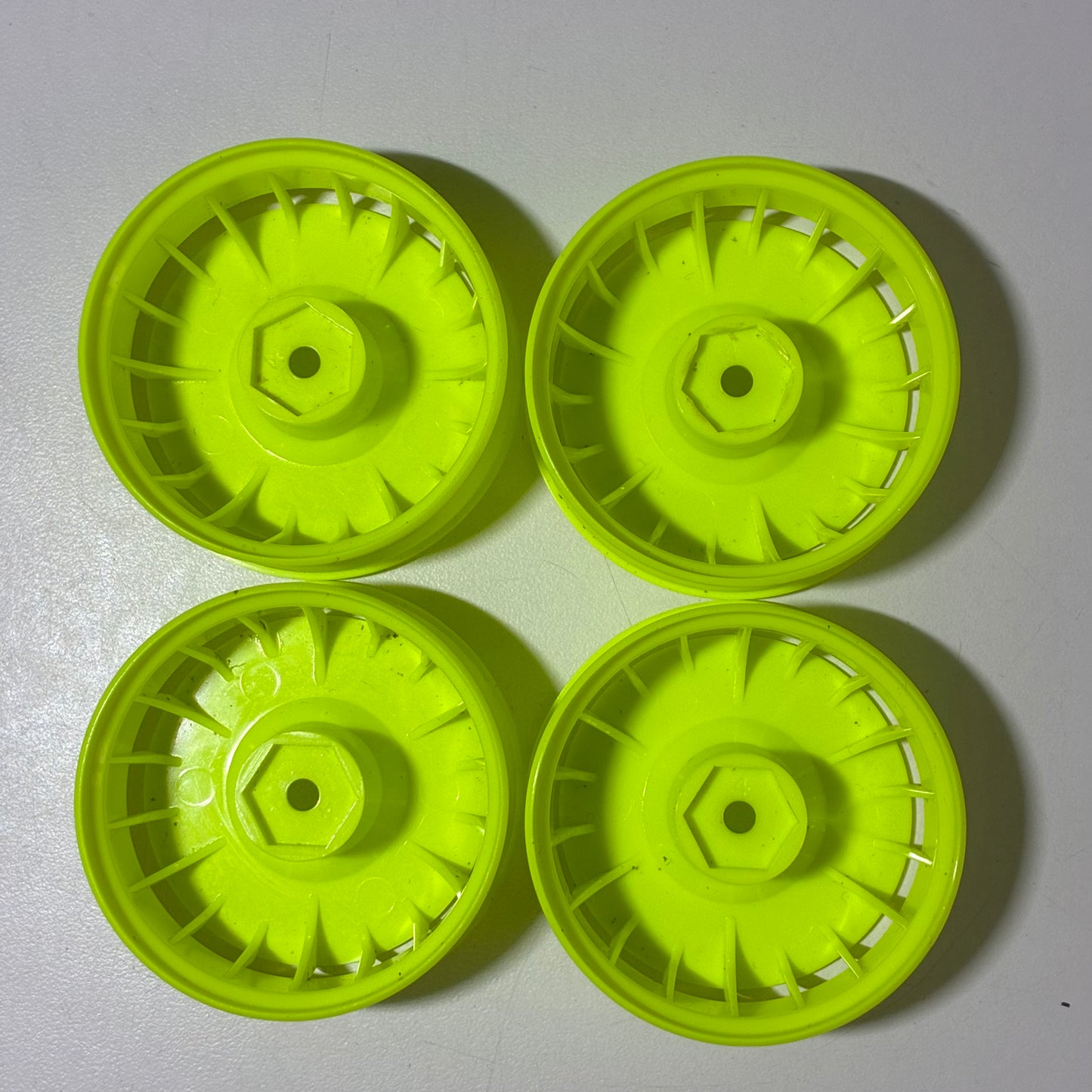 2 x Reve D Wheels 4mm Offset Yellow Pair 2 x Pairs Available