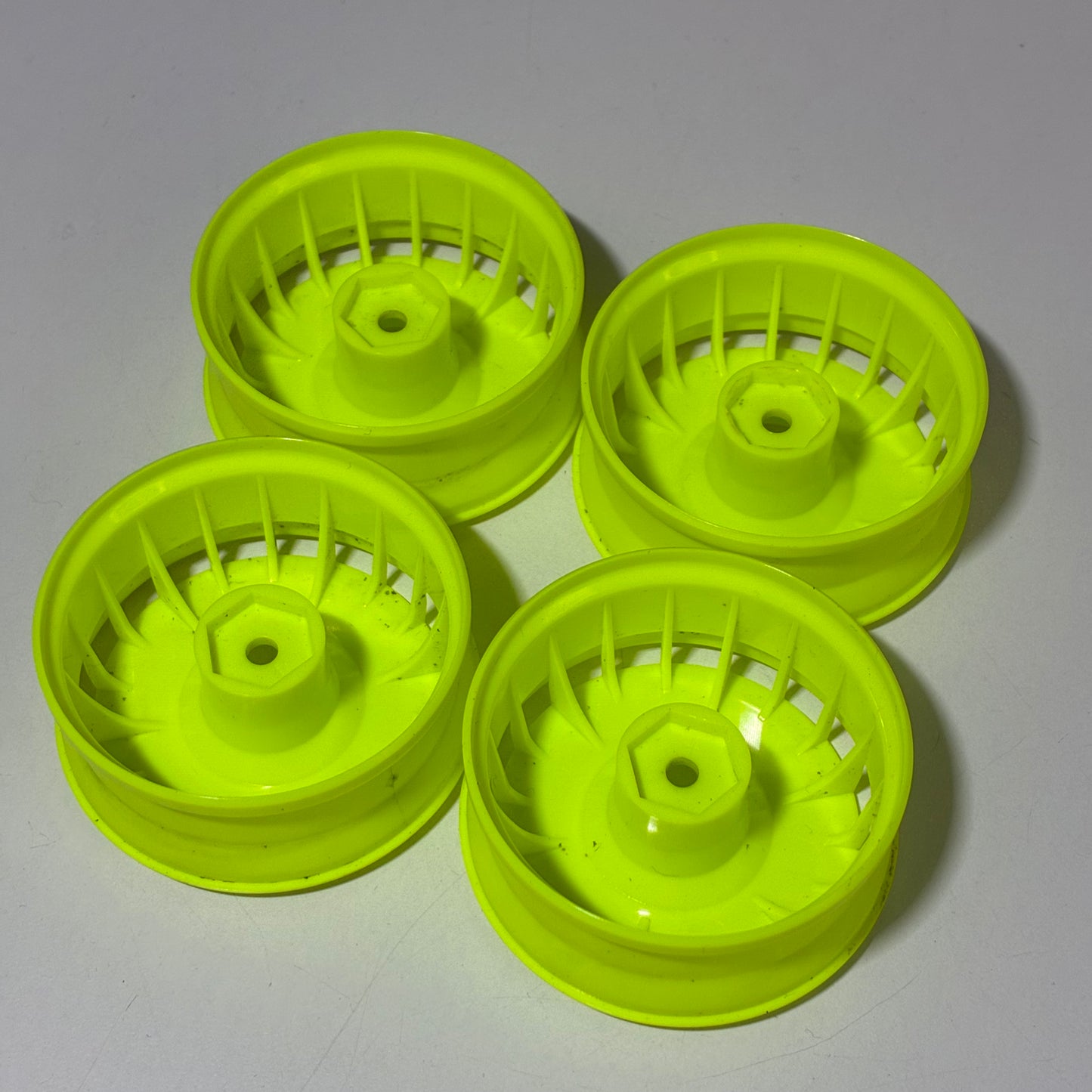 2 x Reve D Wheels 4mm Offset Yellow Pair 2 x Pairs Available