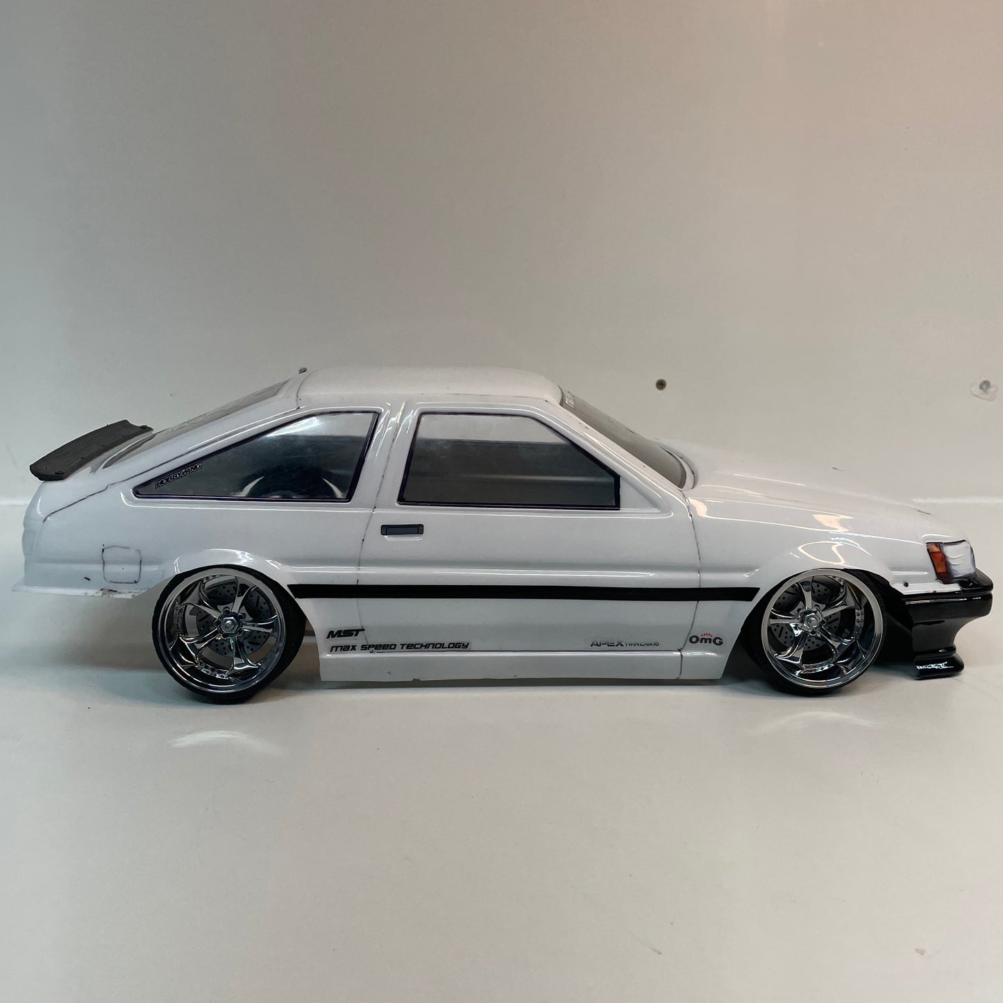 Toyota Corolla AE86 Bodyshell White Missile