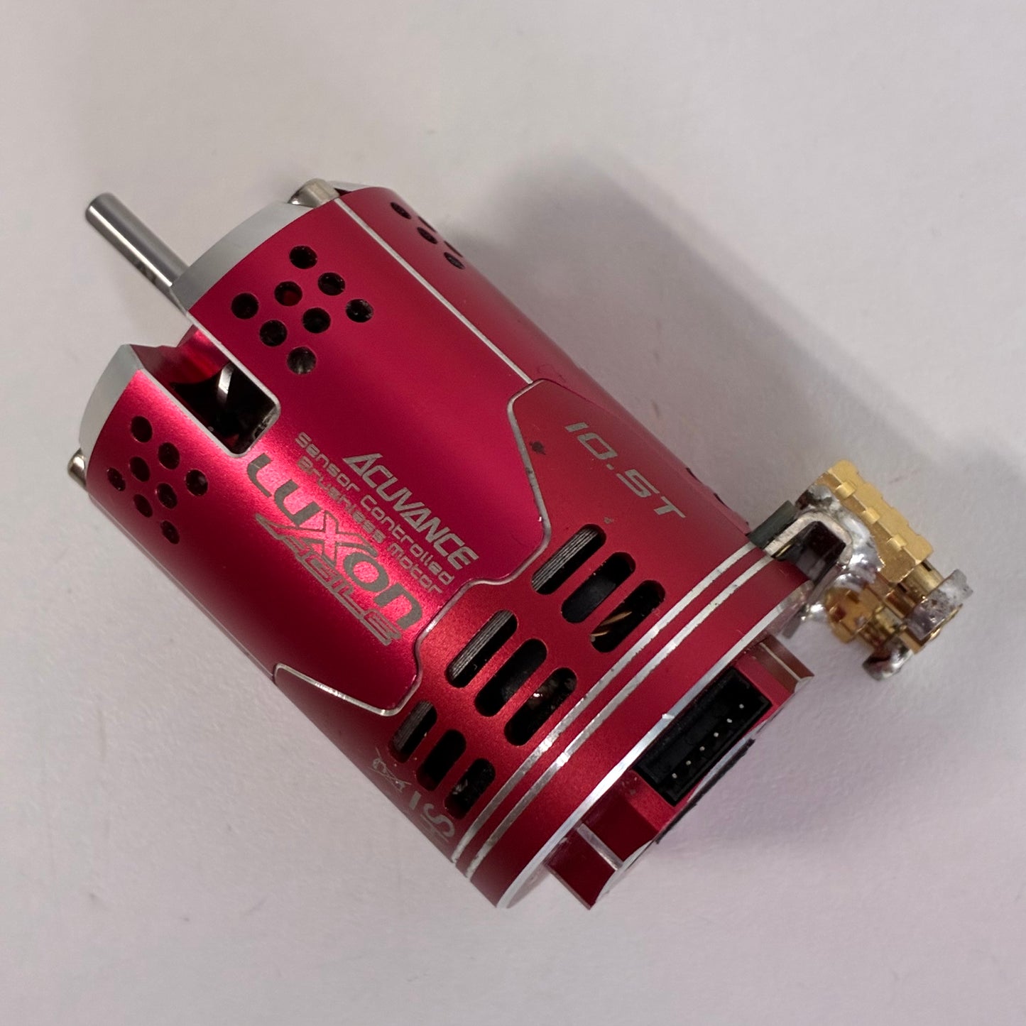 Acuvance Agile Brushless Motor Red 10.5T With Internal Rotor Fan LV42