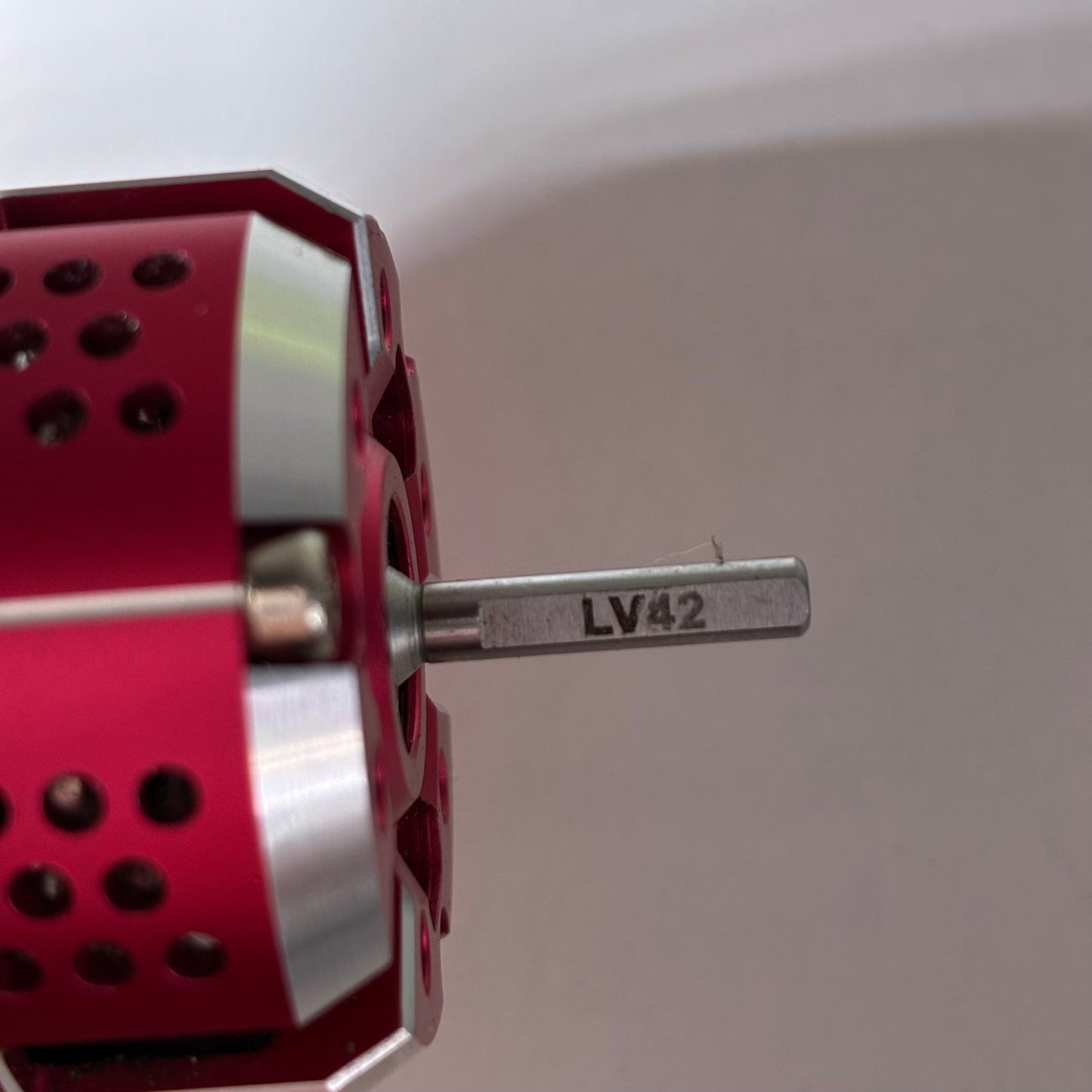 Acuvance Agile Brushless Motor Red 10.5T With Internal Rotor Fan LV42