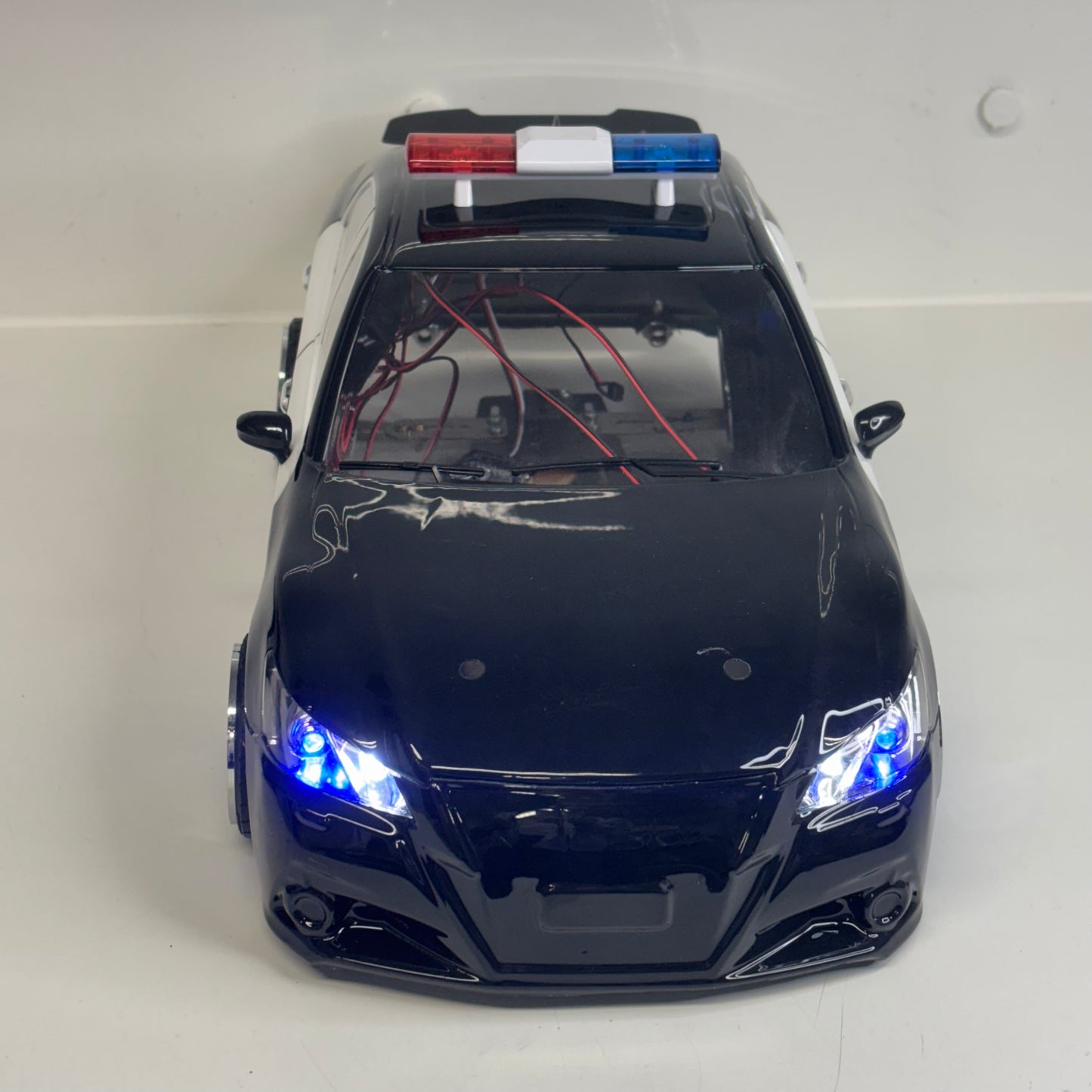 Toyota Crown Mark X Police Bodyshell With Working Lights
