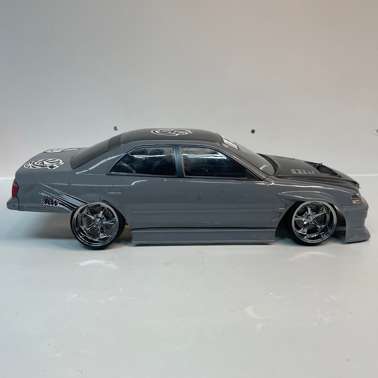 Yokomo Toyota Chaser Bodyshell Black & Grey Missile Shell