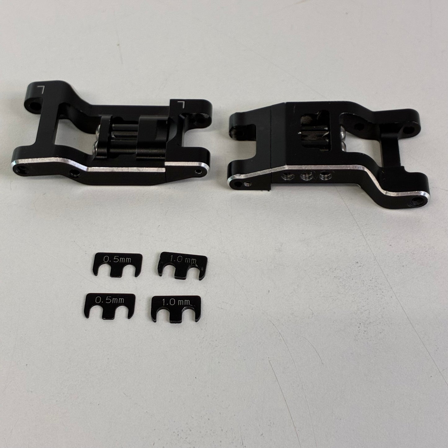 Yokomo Black Alloy Aluminium Adjustable Rear Lower Arms