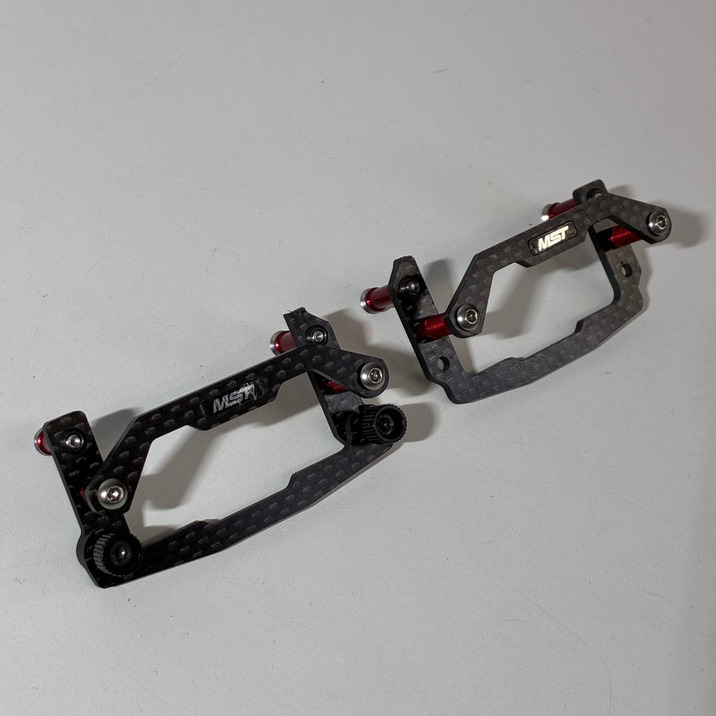 MST RMX / RRX RS Carbon Short Battery Holder Set (Red)