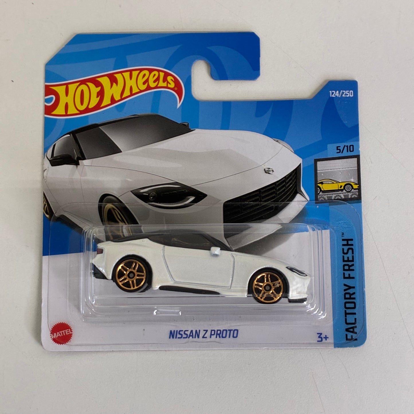 Hot Wheels NISSAN Z PROTO (White) Gold Wheels