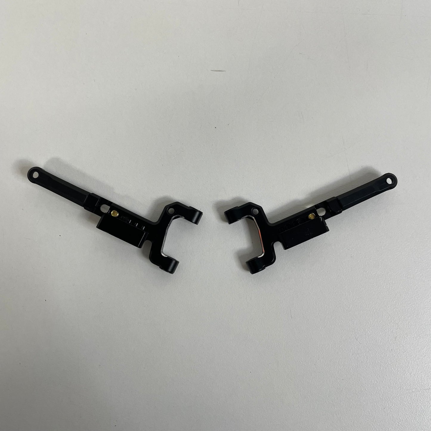 Yeah Racing Lower Arms Black Alloy YD2