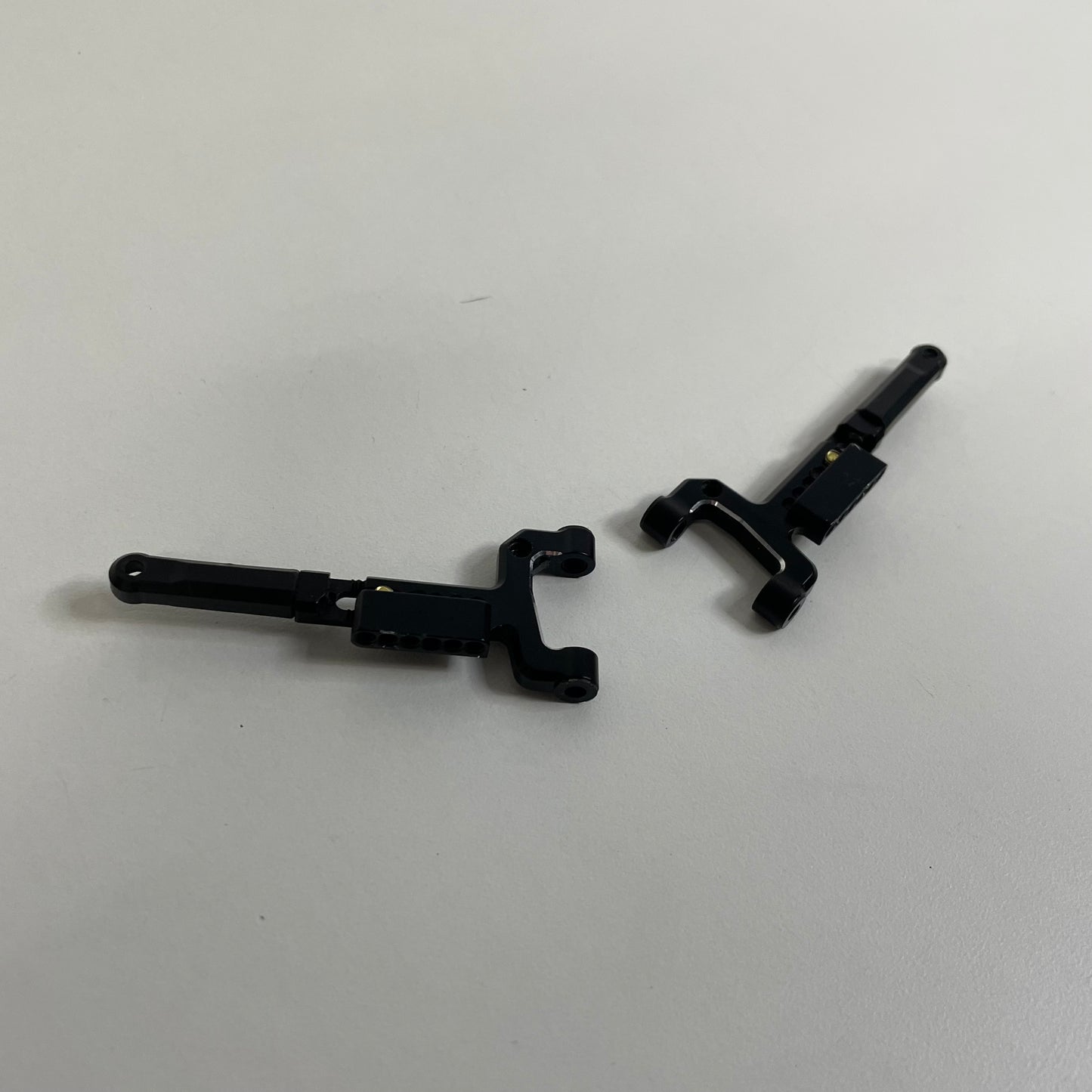 Yeah Racing Lower Arms Black Alloy YD2