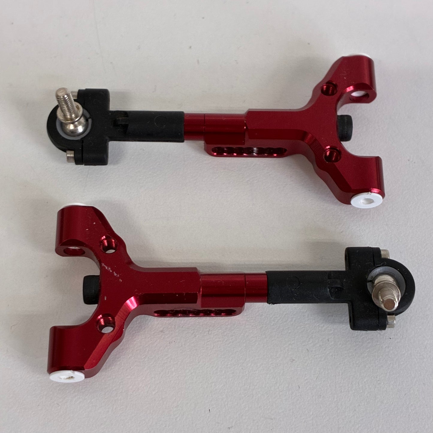 MST 820117R Front Lower Arms Red Alloy