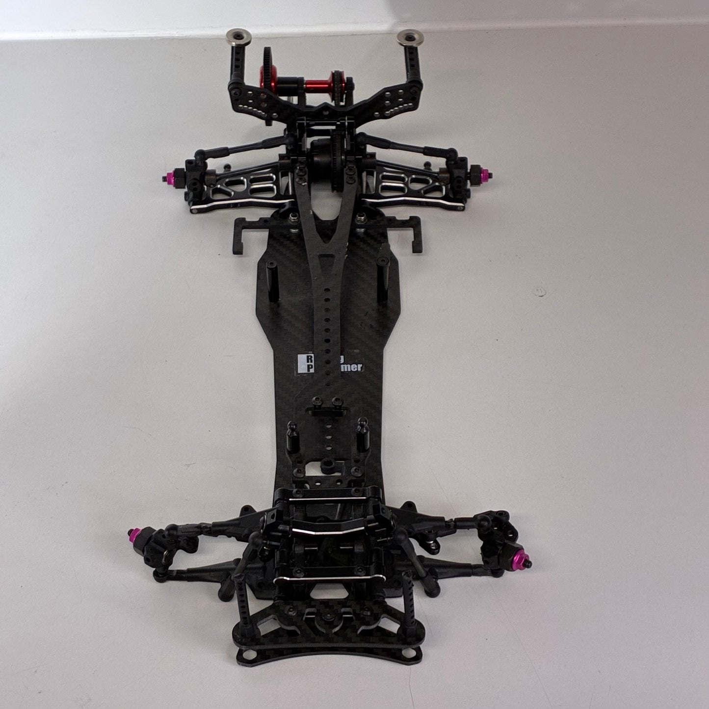 Sakura D5 Clone Chassis Black Alloy/Carbon