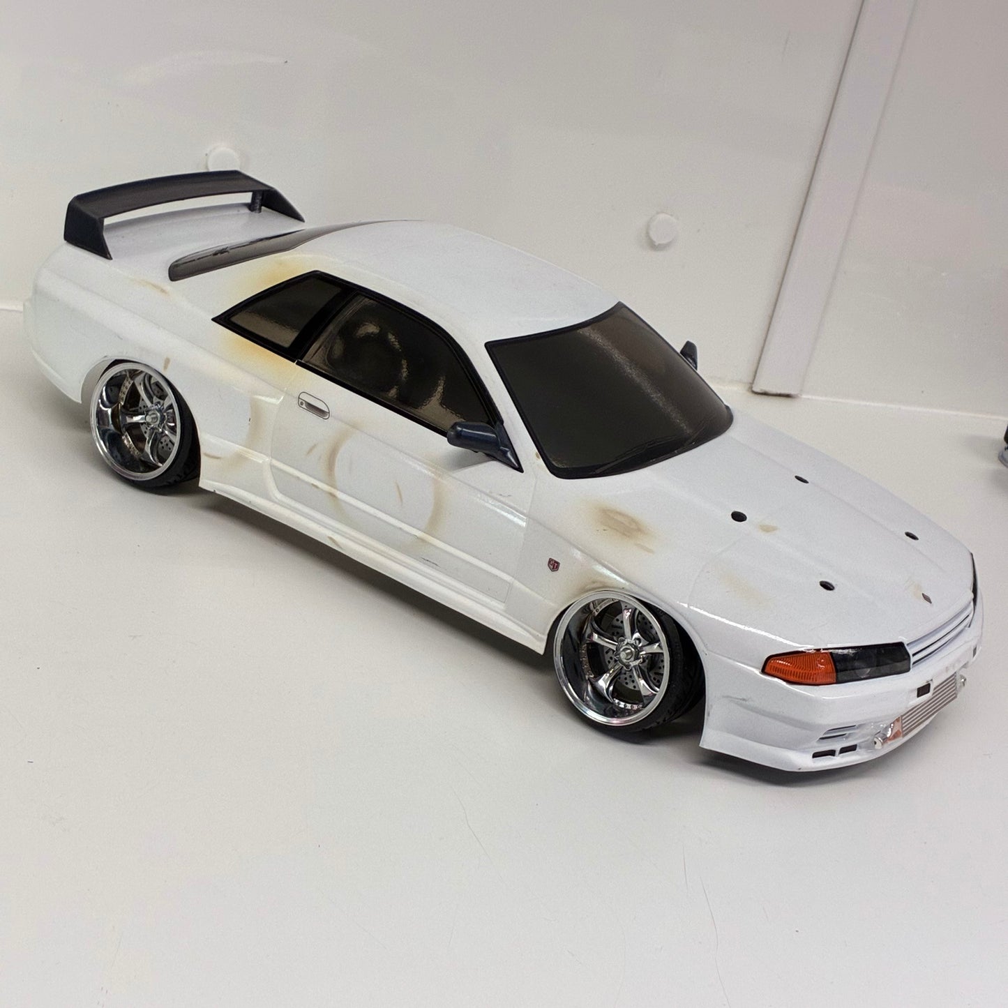 Tamiya Nissan Skyline R33 White Bodyshell 190mm Wide Missile