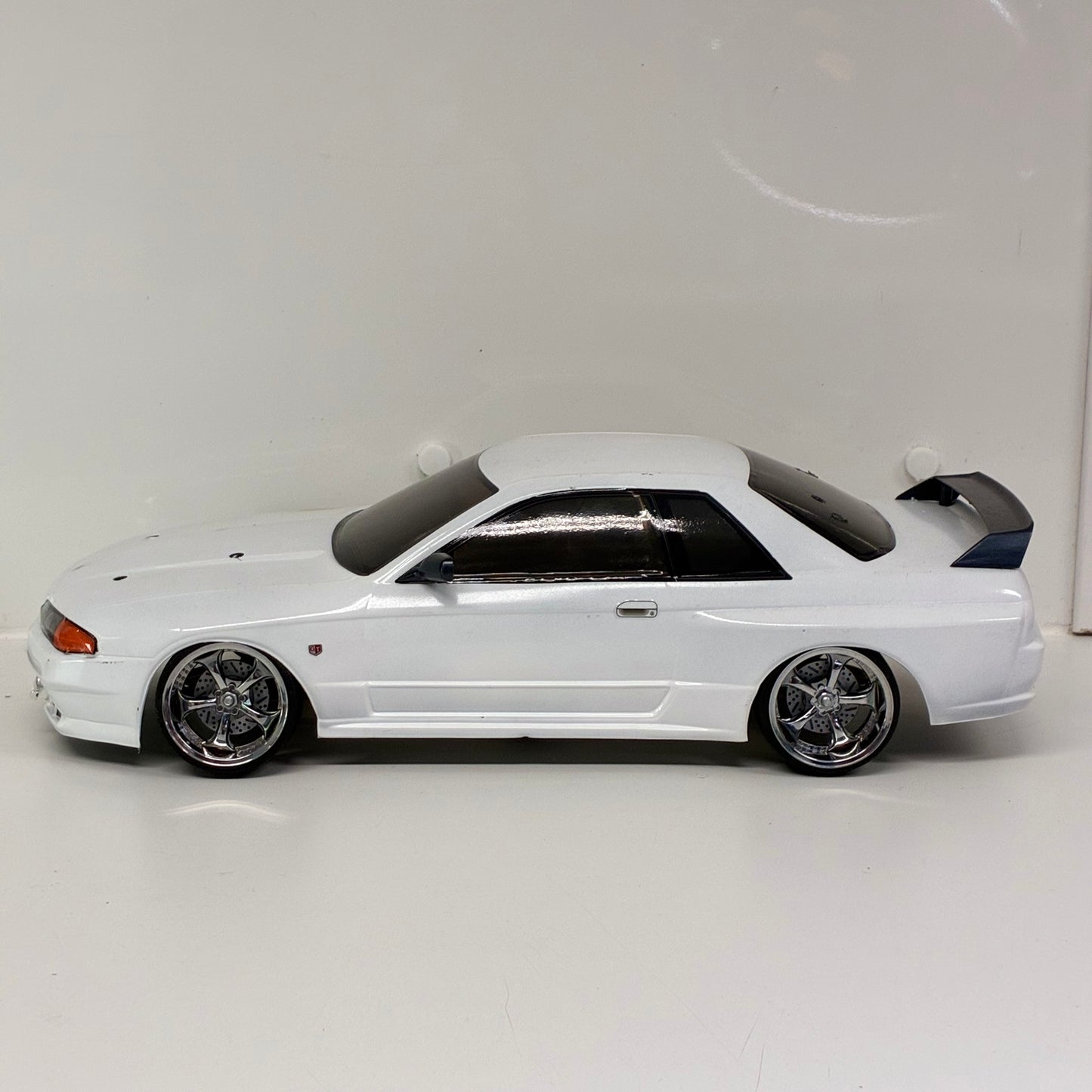 Tamiya Nissan Skyline R33 White Bodyshell 190mm Wide Missile