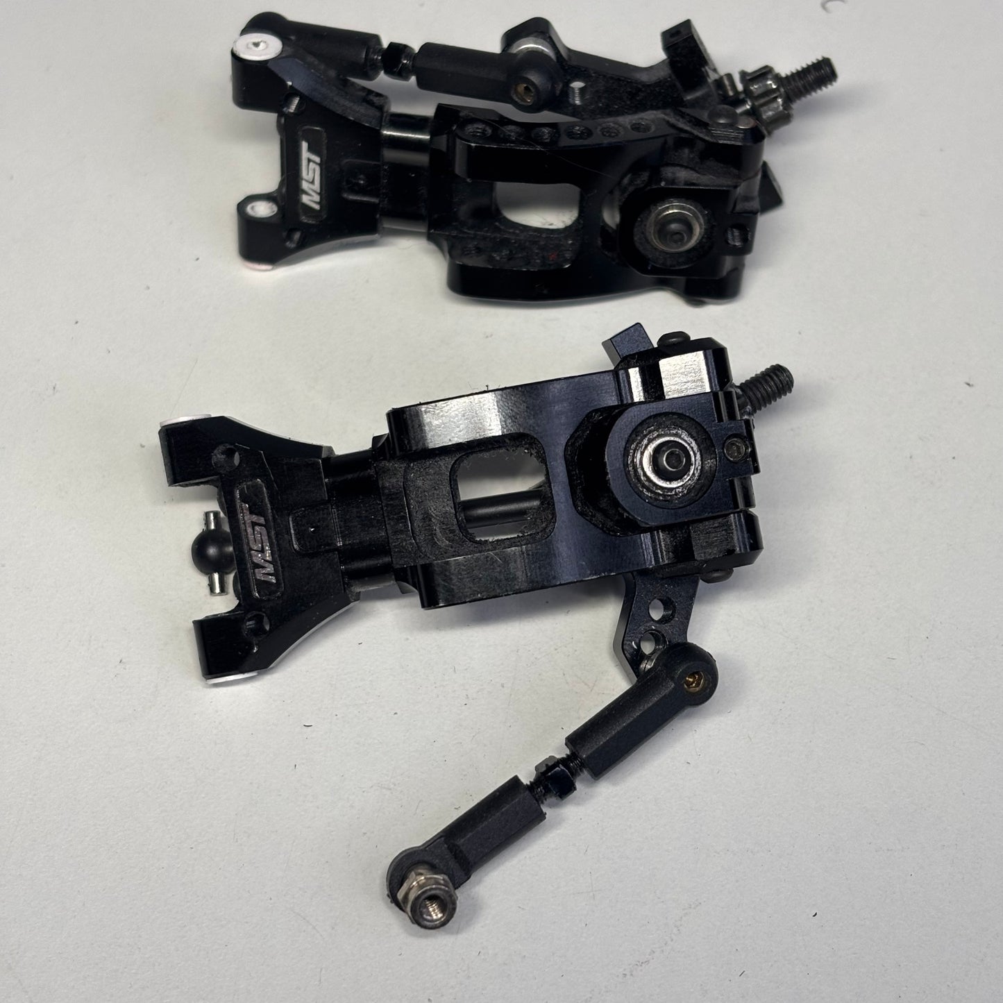 MST Black Alloy MB Rear Arm & Hub Conversion