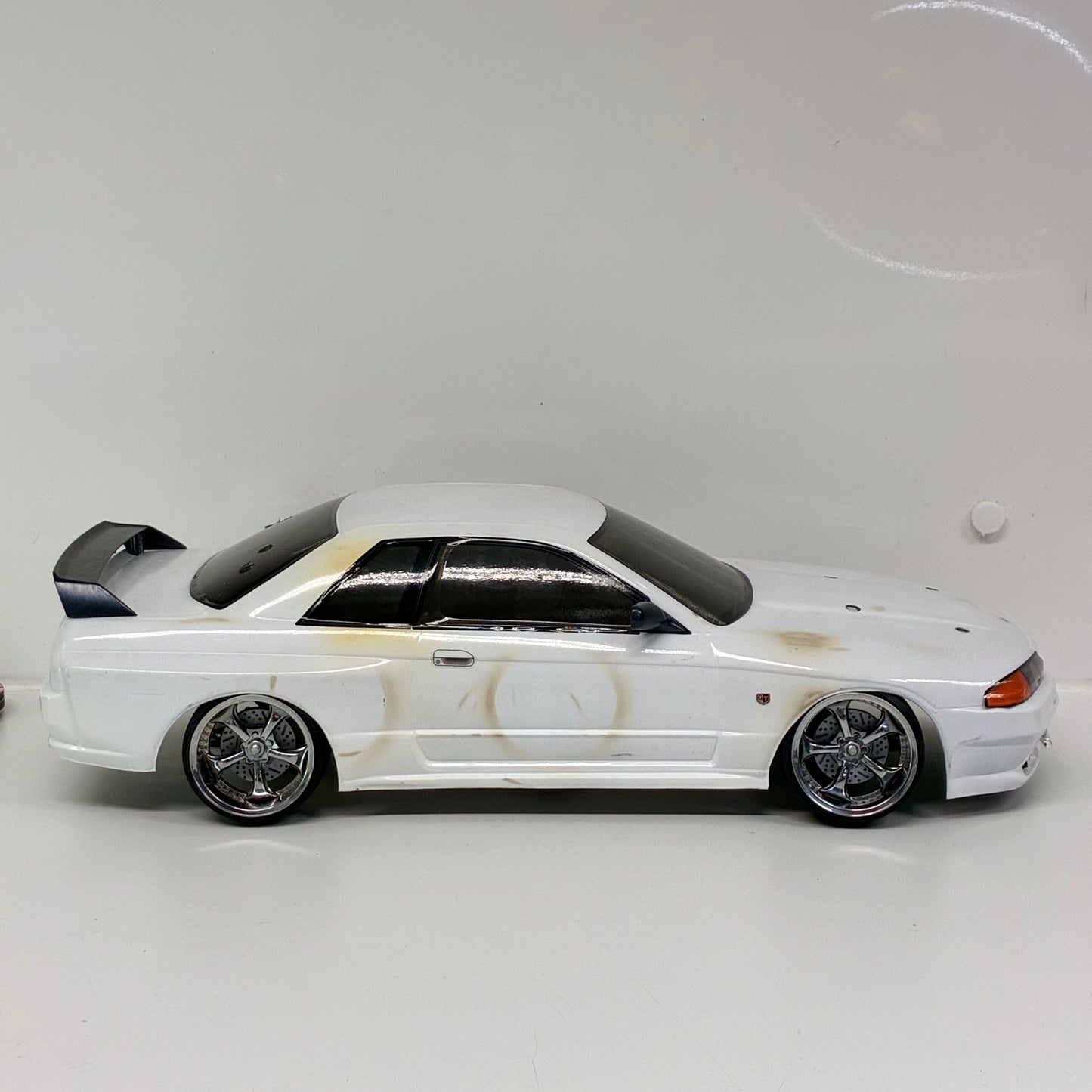Tamiya Nissan Skyline R33 White Bodyshell 190mm Wide Missile