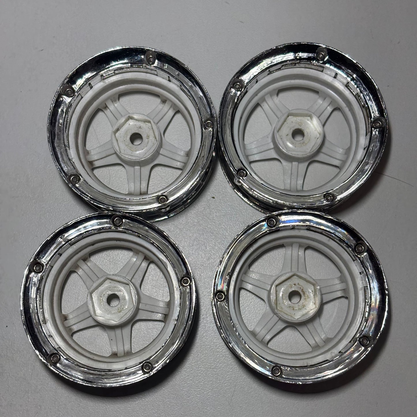 DS Racing White/Chrome Drift Element Wheels Adjustable Offset