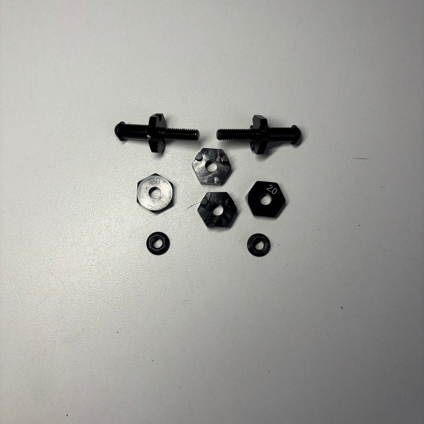 Reve D Front Axle Adjustable 4,6,8mm Offset Hex