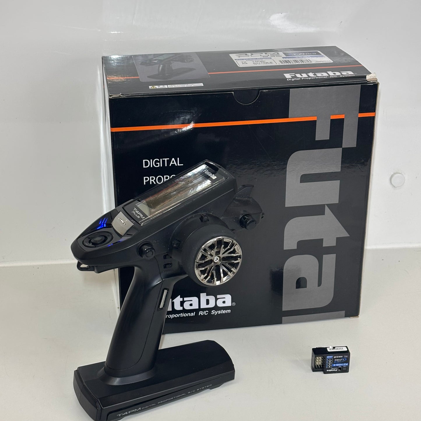 Futaba T4PM Plus Controller Boxed & R314SB-E Receiver