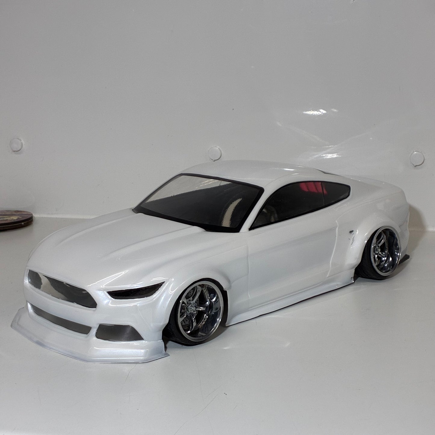 HPI Ford Mustang White Pearl Bodyshell 200+mm Wide
