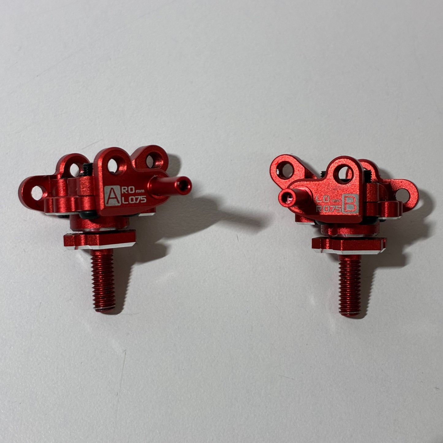 Team AD Knuckles AD-9012 Red Alloy Steering Blocks & Axles