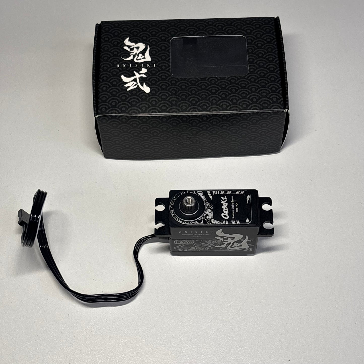 Onisiki Servo Black Alloy Boxed