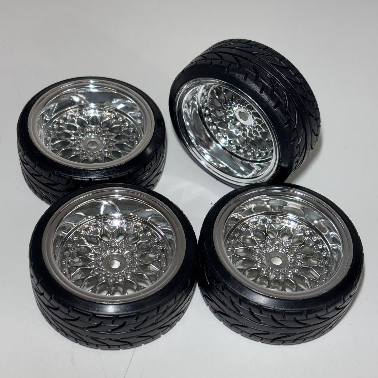 Chrome Wheels With Tyres Offset 9mm BBS Mesh Style