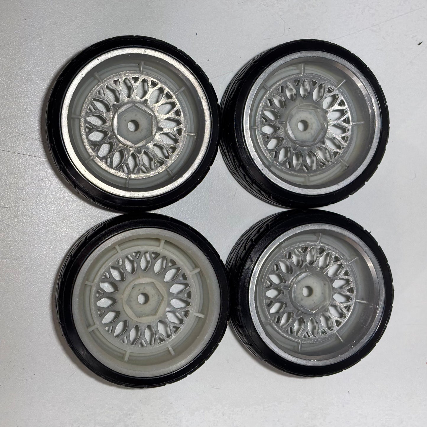 Chrome Wheels With Tyres Offset 9mm BBS Mesh Style