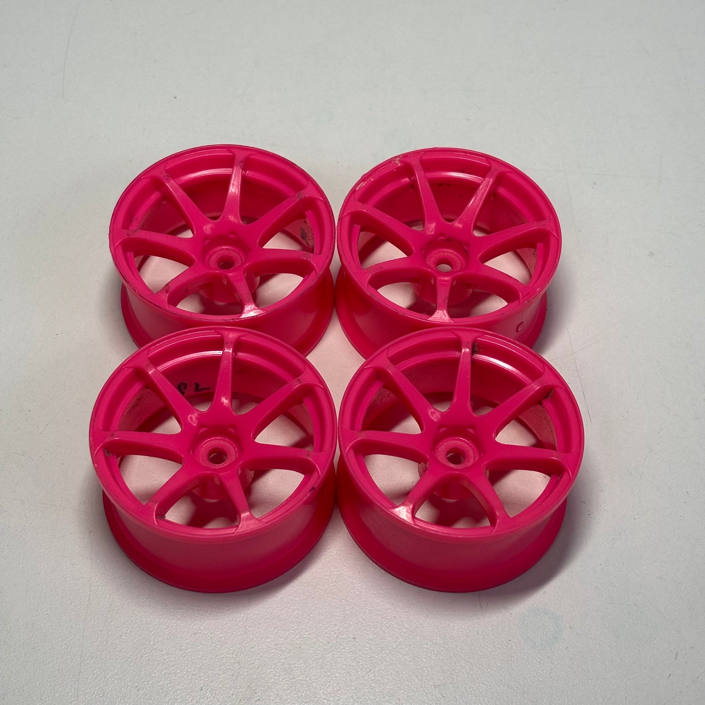 Topline ? AVS Model 7 Pink Wheels Offset 7