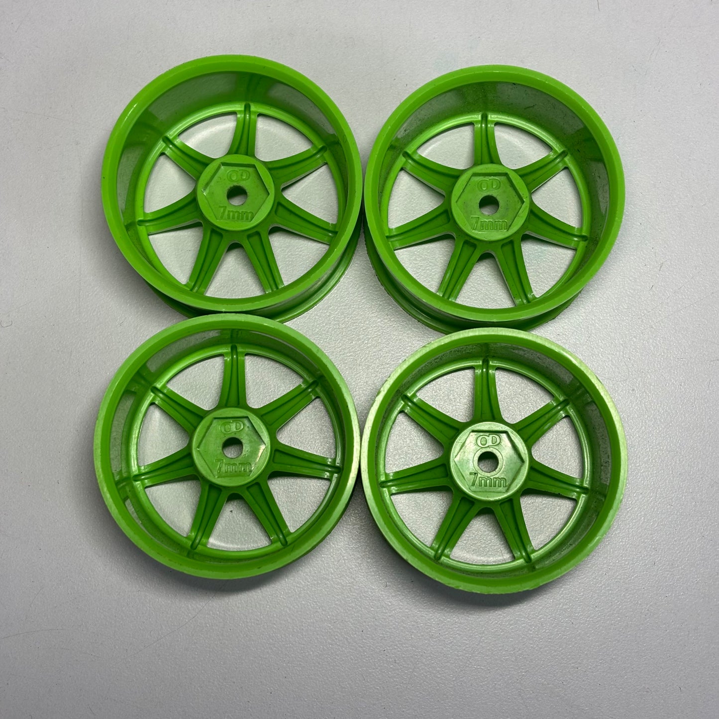 Overdose Work Emoticon Spec R Green 26mm Offset 7