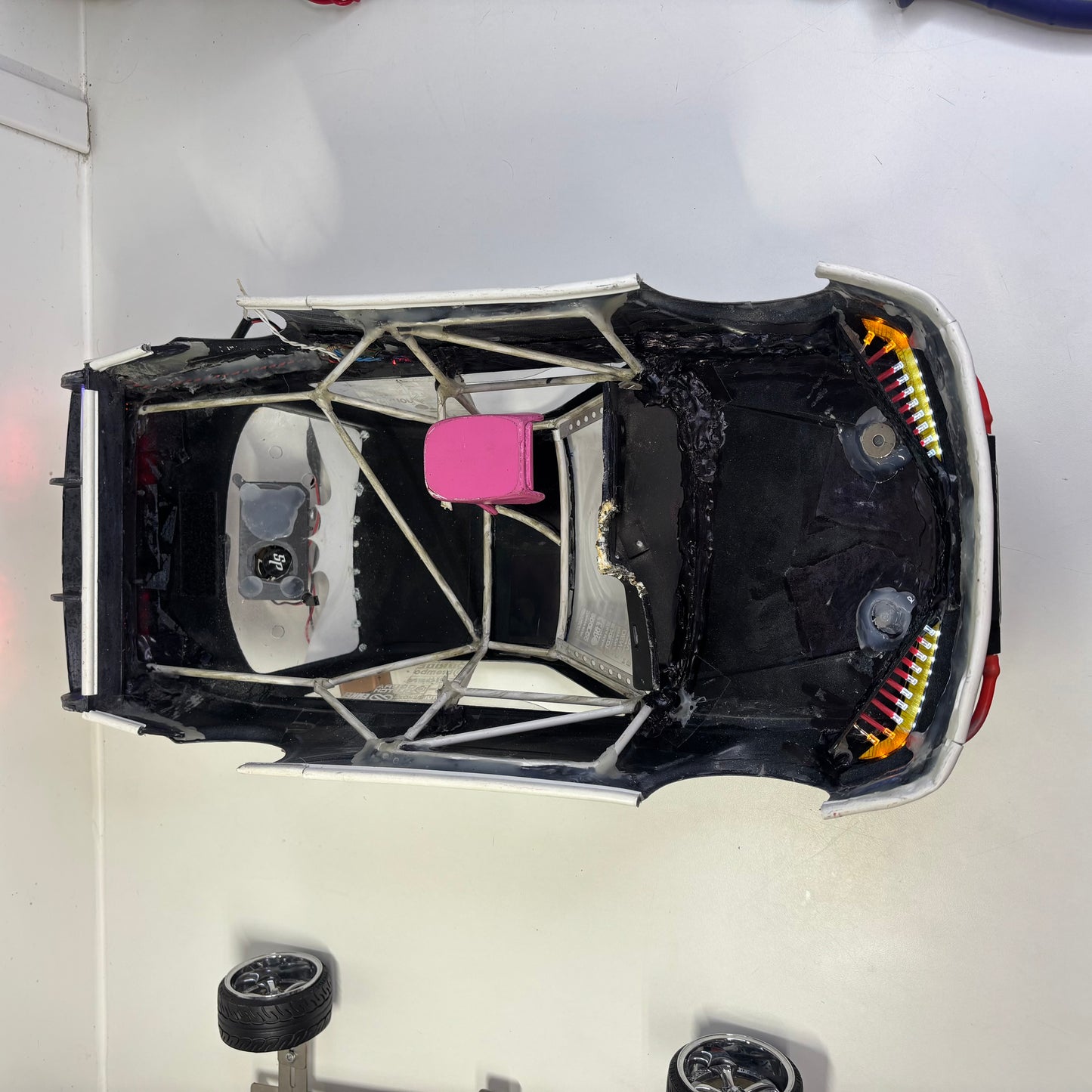 Team Zeromax Toyota Chaser Mark II Bodyshell