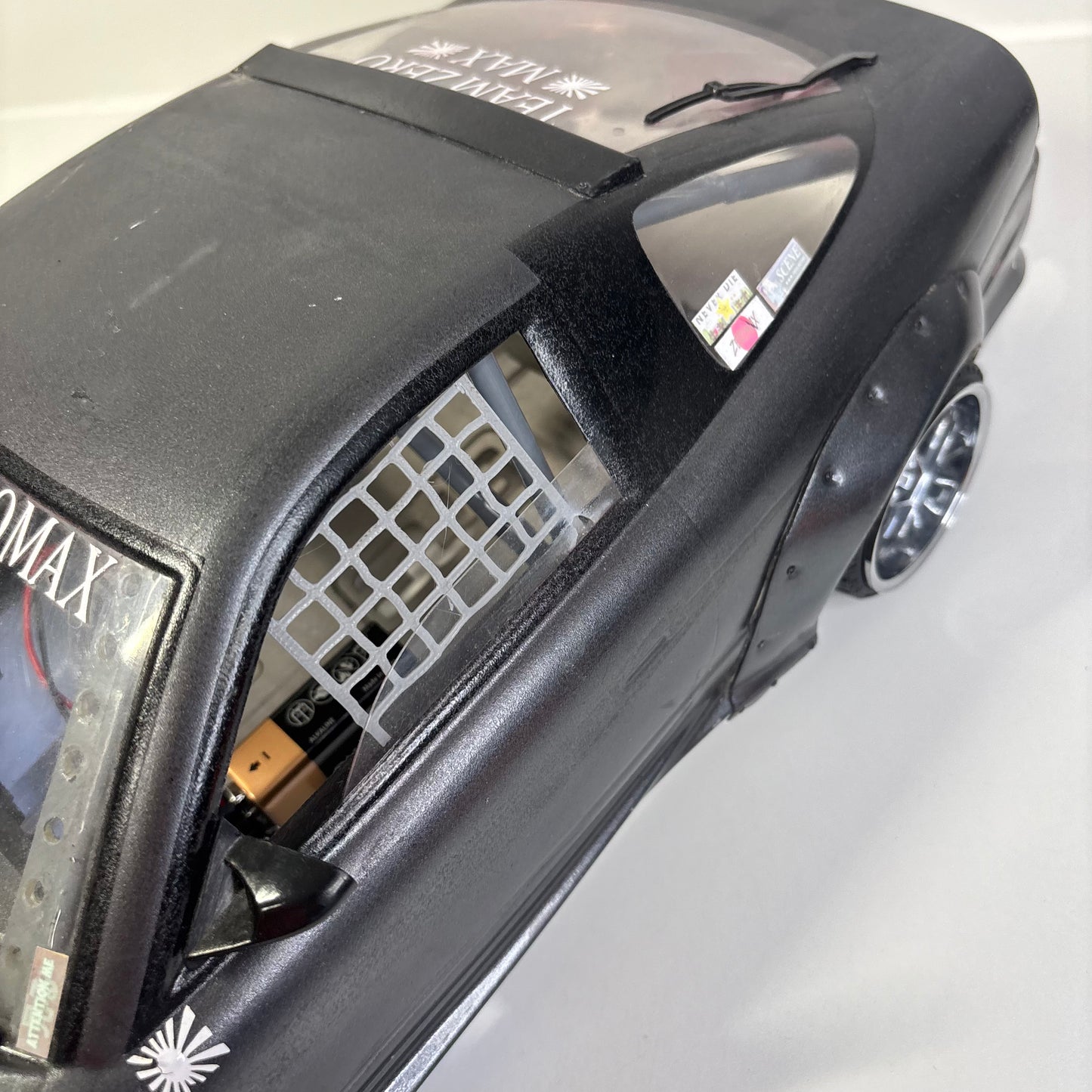 Team Zeromax Nissan 180SX Bodyshell Grey With LED's & Backfire
