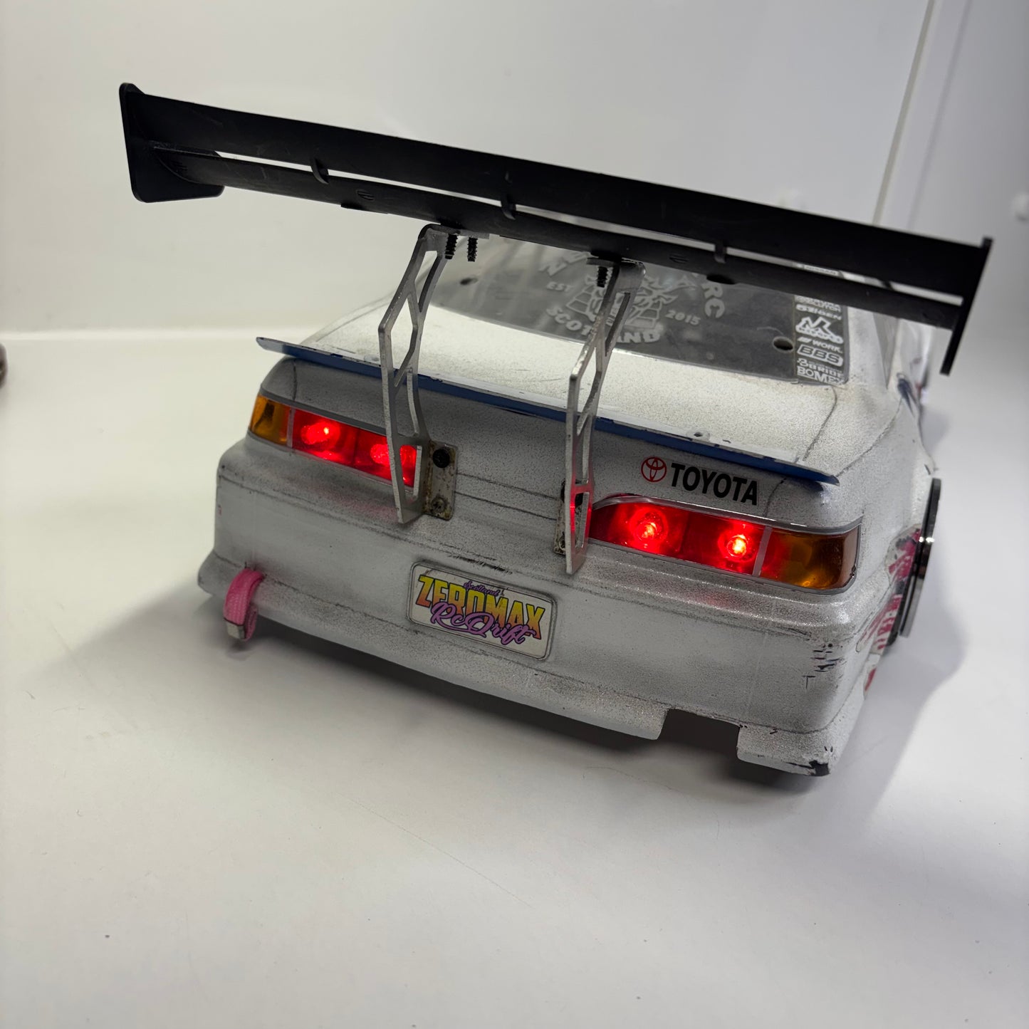 Team Zeromax Toyota Chaser Mark II Bodyshell White