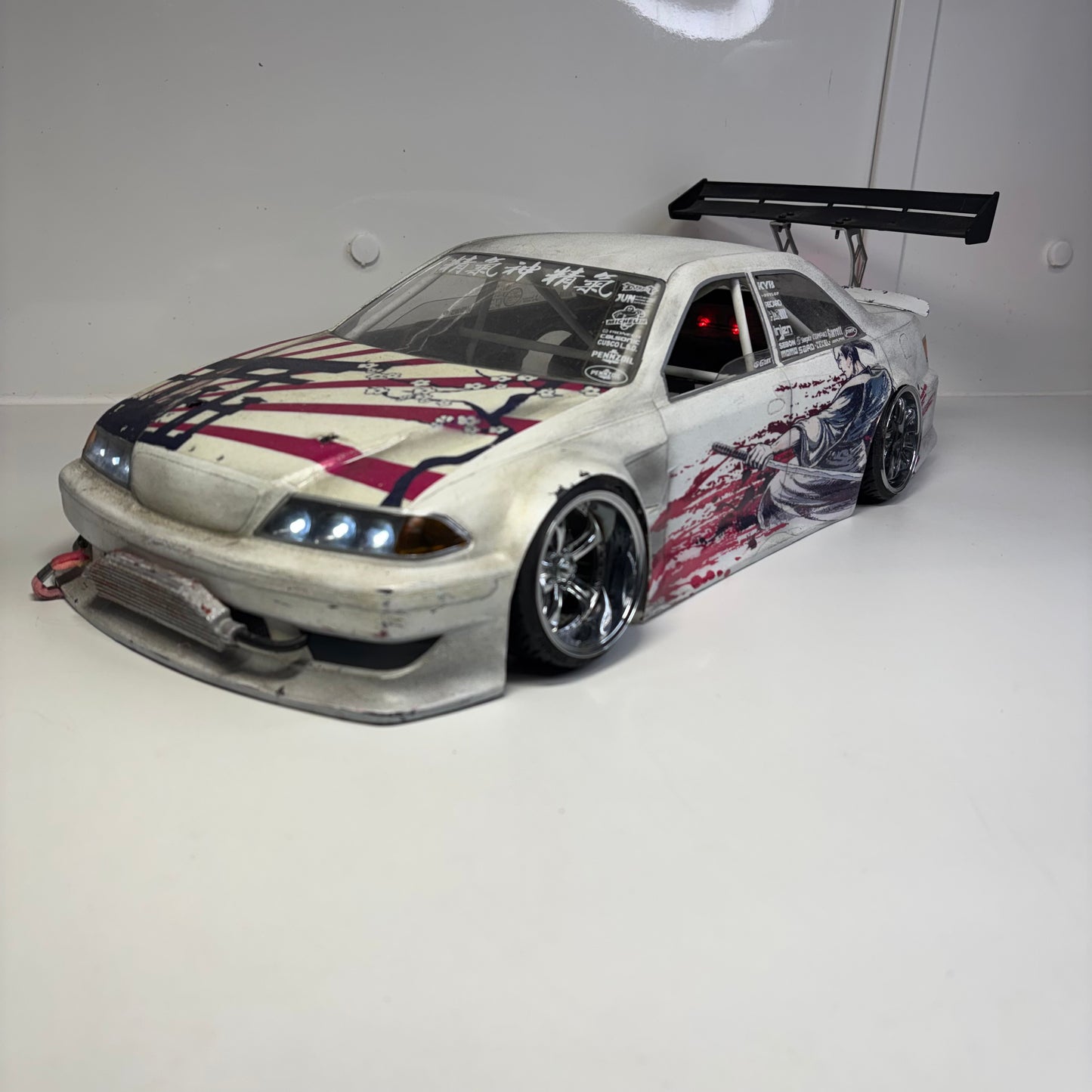 Team Zeromax Toyota Chaser Mark II Bodyshell White