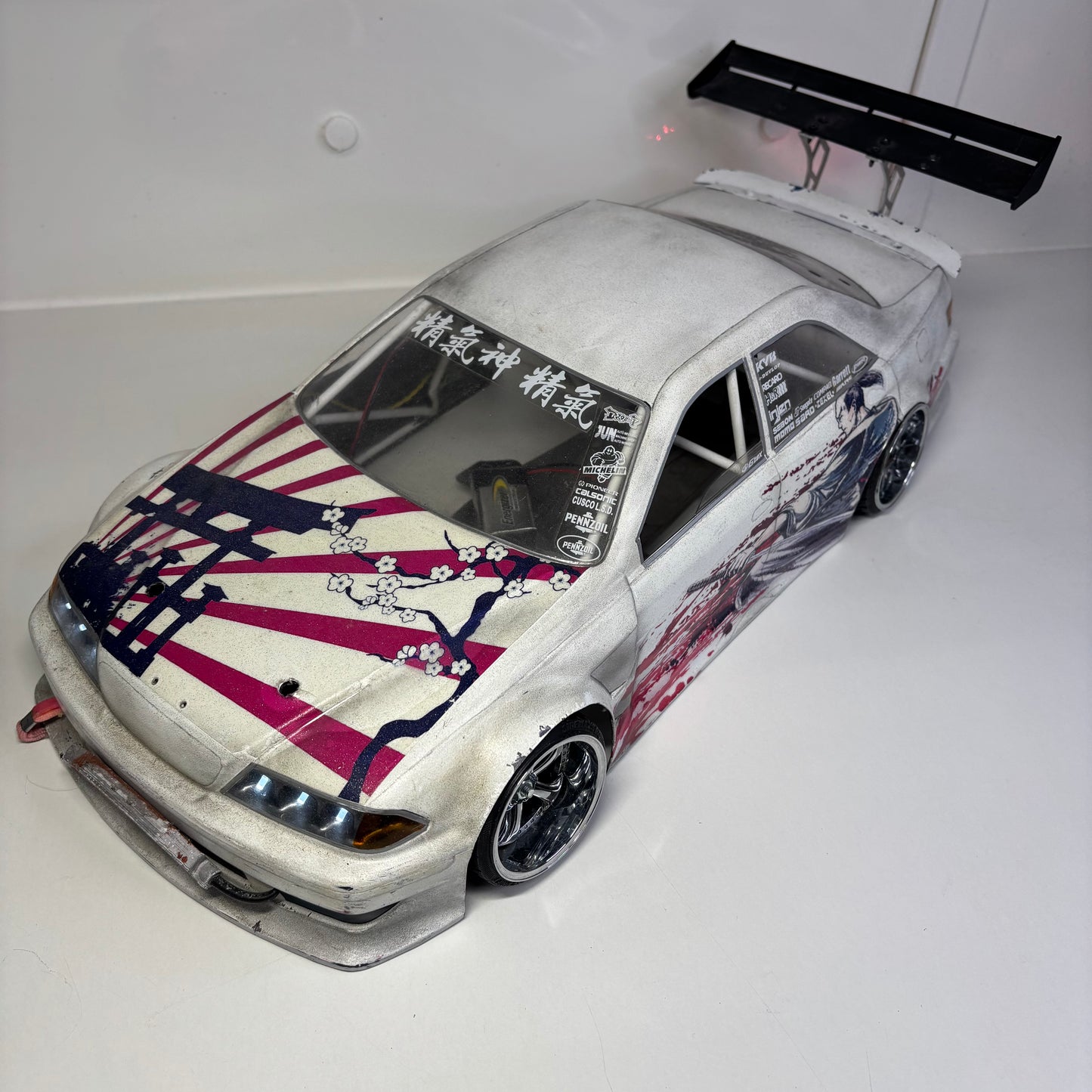 Team Zeromax Toyota Chaser Mark II Bodyshell White