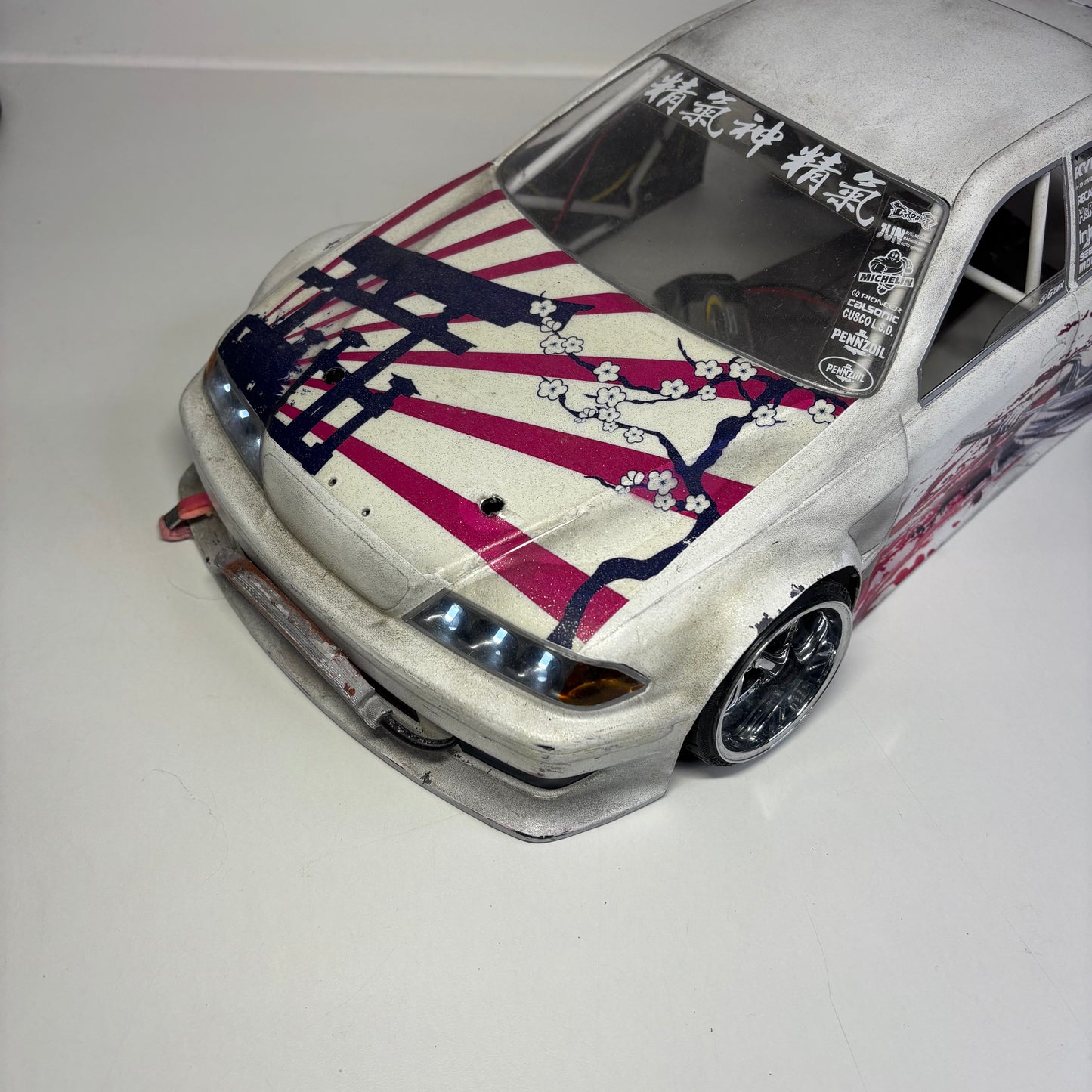 Team Zeromax Toyota Chaser Mark II Bodyshell White