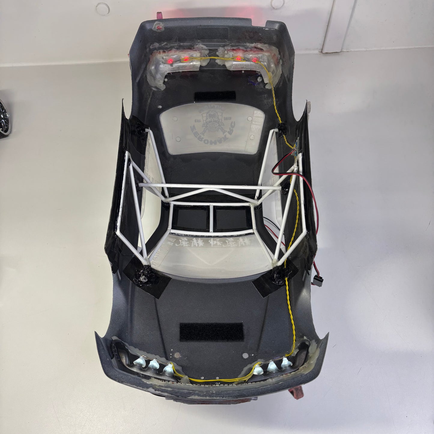 Team Zeromax Toyota Chaser Mark II Bodyshell White